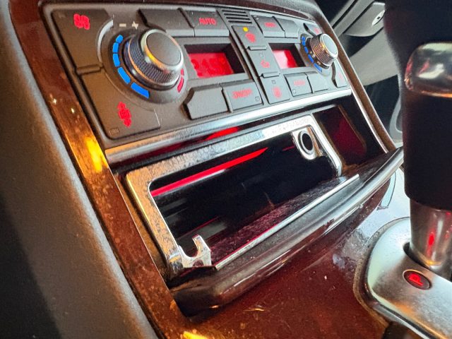 AUDI A8 usata, con Sistema di navigazione