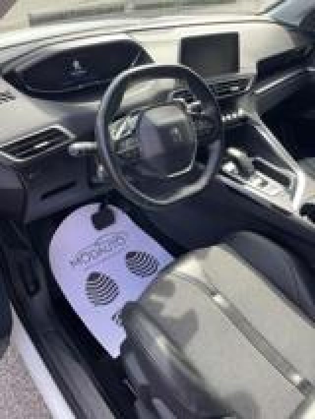 PEUGEOT 3008 usata, con Climatizzatore