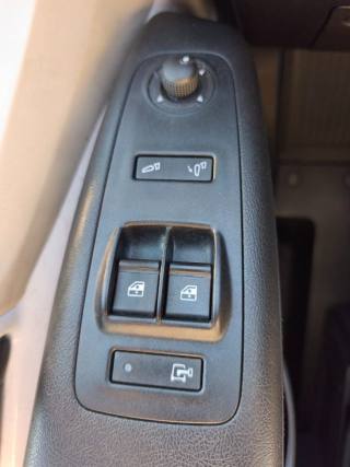 PEUGEOT Boxer usata, con Touch screen