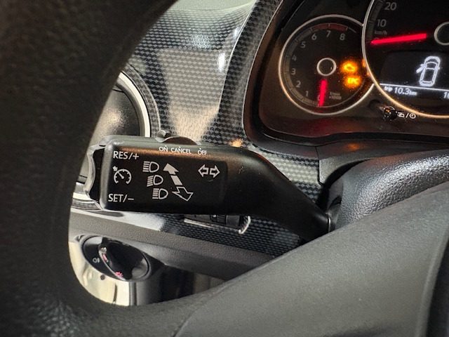 VOLKSWAGEN up! usata, con Servosterzo