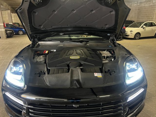 PORSCHE Cayenne usata, con Touch screen