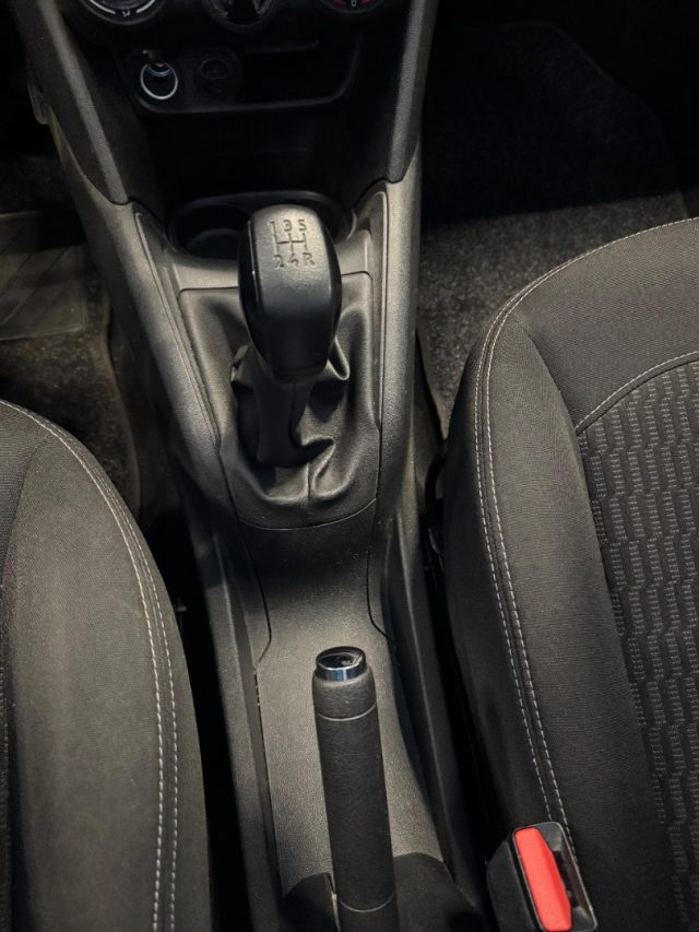 PEUGEOT 208 usata, con Touch screen