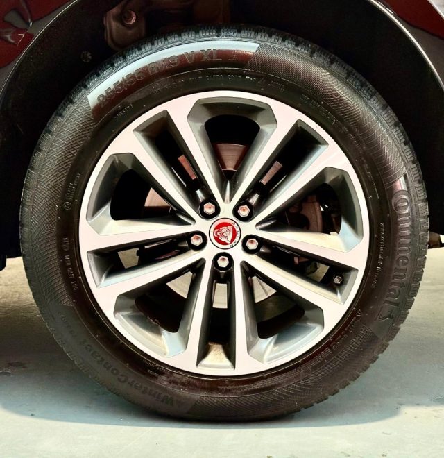 JAGUAR F-Pace usata, con Park Distance Control