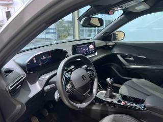 PEUGEOT 2008 usata, con Bluetooth