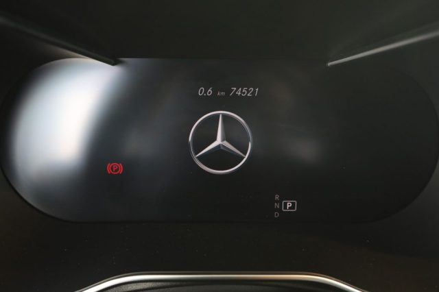 MERCEDES-BENZ GLC 220 usata 6