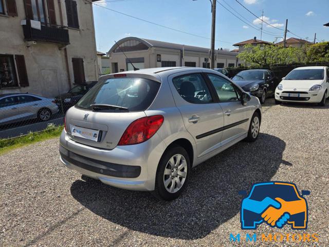 PEUGEOT 207 usata, con Autoradio
