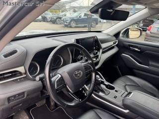 TOYOTA Highlander usata, con Park Distance Control