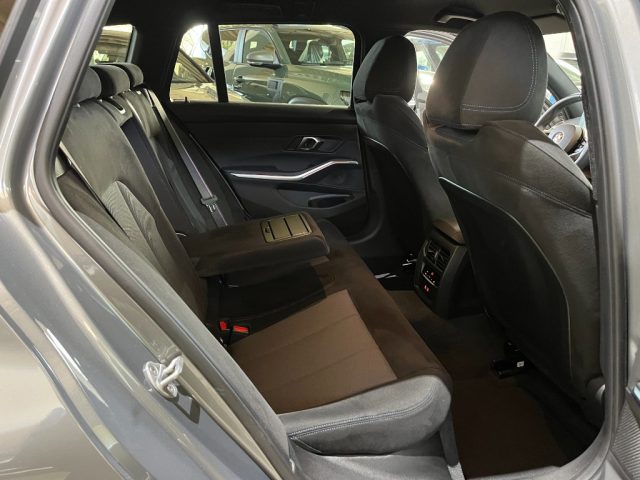 BMW 320 usata, con USB