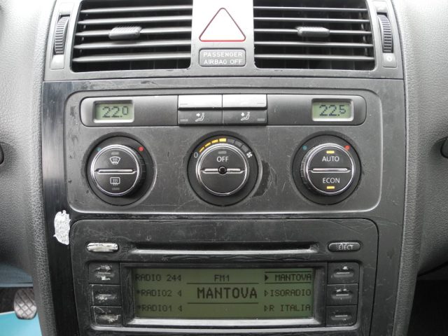 VOLKSWAGEN Touran usata, con Cerchi in lega