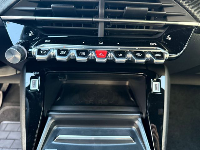 PEUGEOT 2008 usata 21