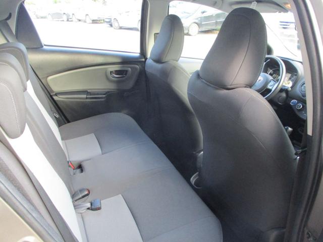 TOYOTA Yaris usata 23