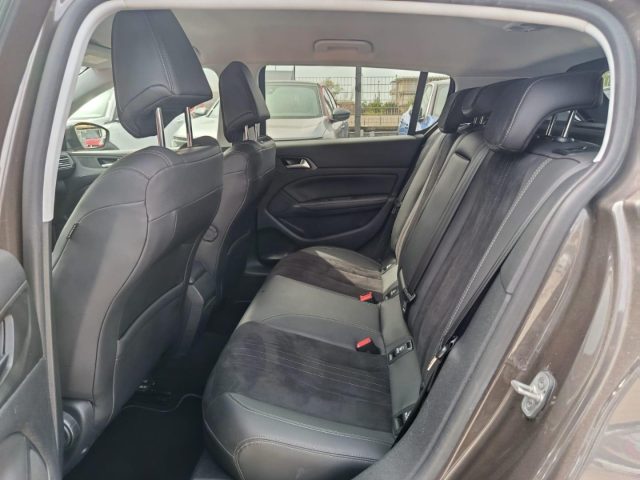 PEUGEOT 308 usata, con Fari Xenon