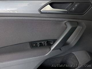 VOLKSWAGEN Tiguan usata, con Specchietti laterali elettrici