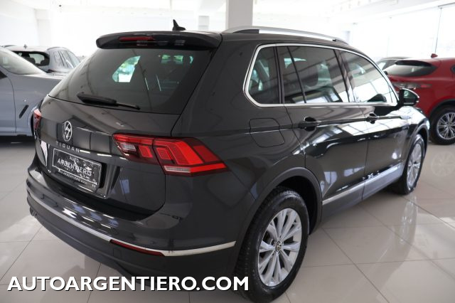 VOLKSWAGEN Tiguan usata, con Sensori di parcheggio anteriori