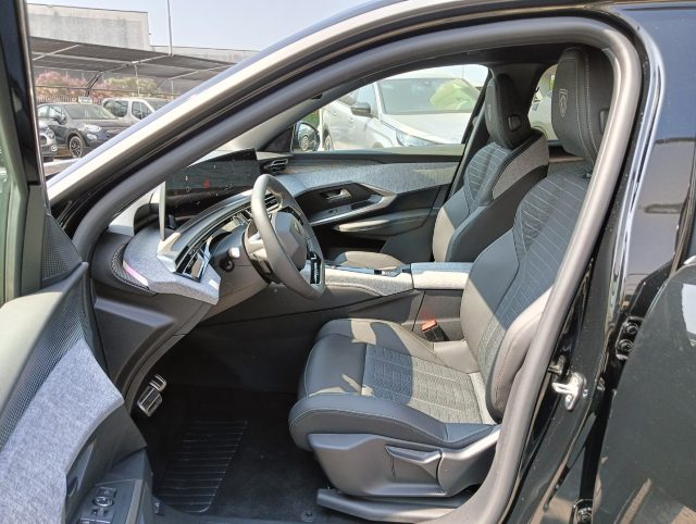 PEUGEOT 5008 usata, con Boardcomputer