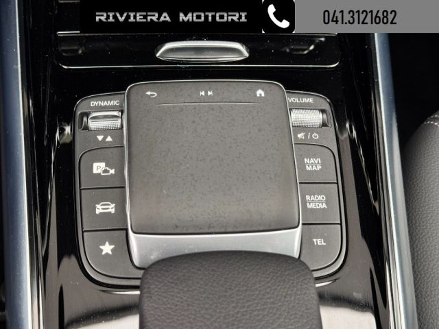 MERCEDES-BENZ GLA 180 usata, con Park Distance Control