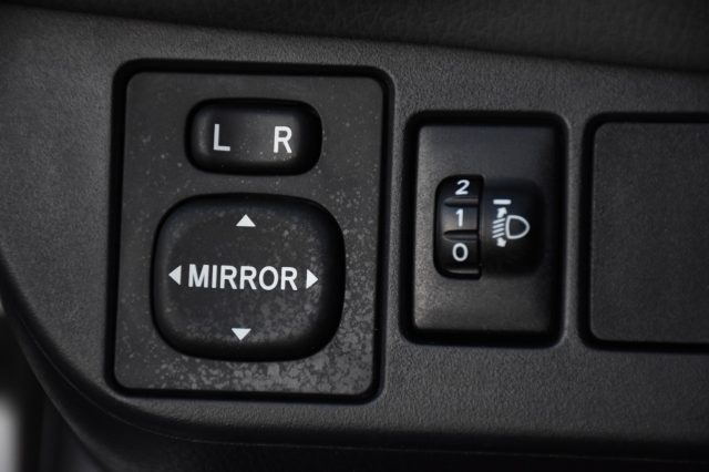 TOYOTA Yaris usata, con Touch screen