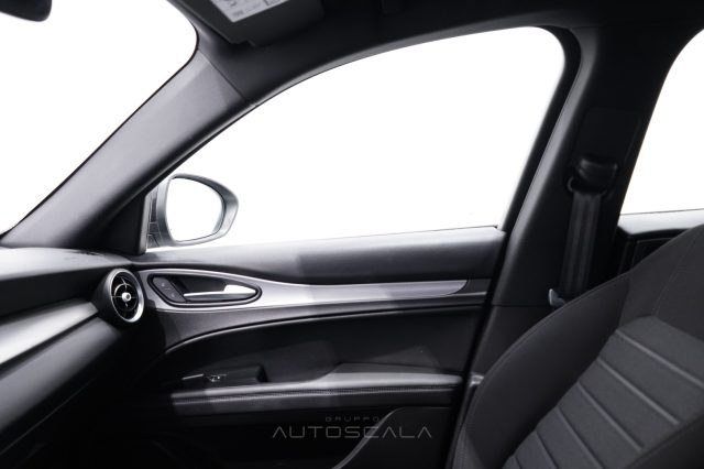ALFA ROMEO Stelvio usata, con Fari LED
