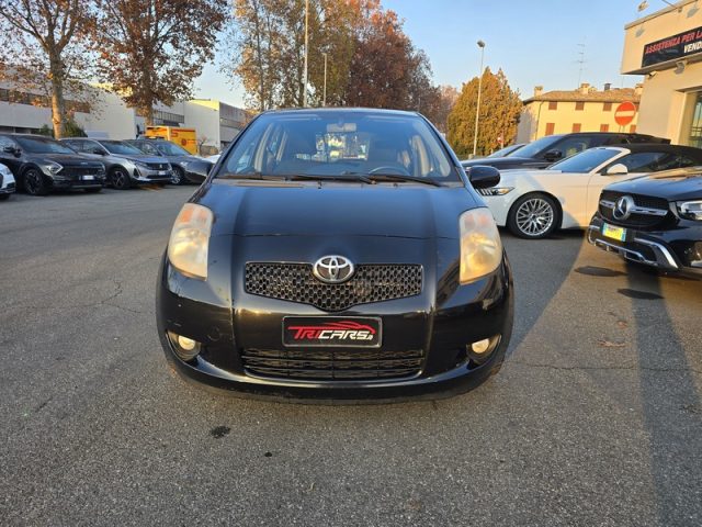 TOYOTA Yaris usata, con Autoradio