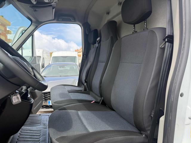 RENAULT Master usata, con Bluetooth