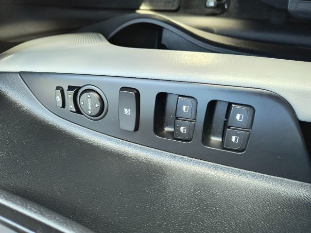 KIA Stonic usata, con Controllo elettronico della corsia