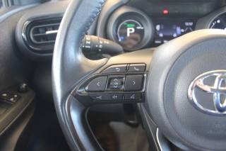 TOYOTA Yaris usata, con Airbag testa