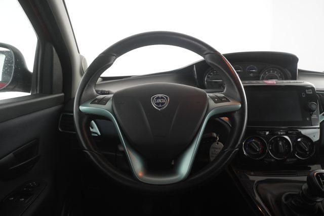 LANCIA Ypsilon usata 11