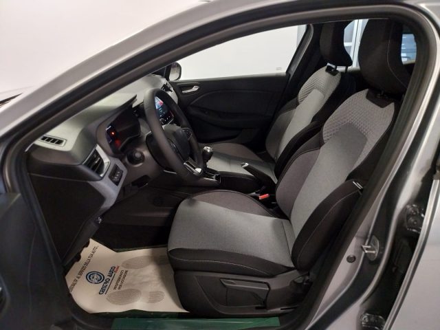RENAULT Clio usata, con Touch screen