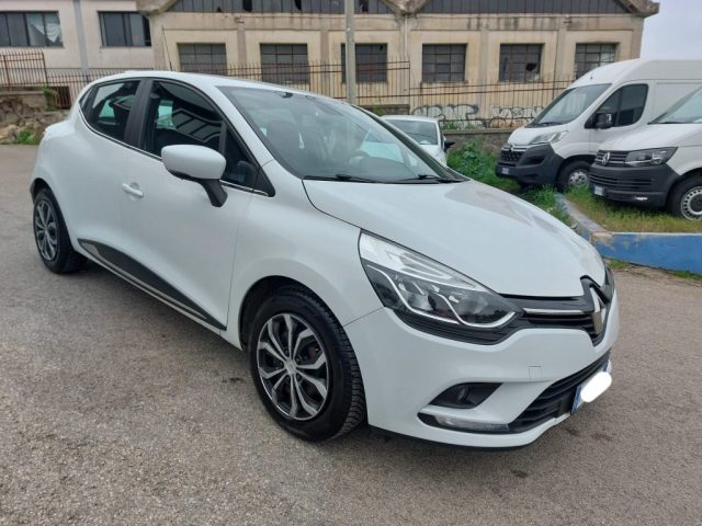 RENAULT Clio usata, con Airbag