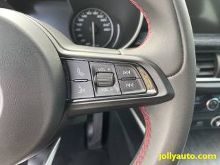 ALFA ROMEO Stelvio usata, con Sensori di parcheggio anteriori