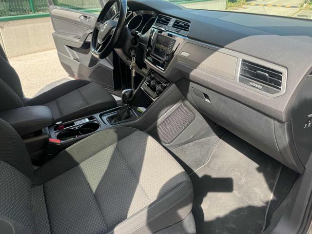 VOLKSWAGEN Touran usata 22