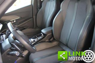 PEUGEOT 2008 usata, con Volante in pelle