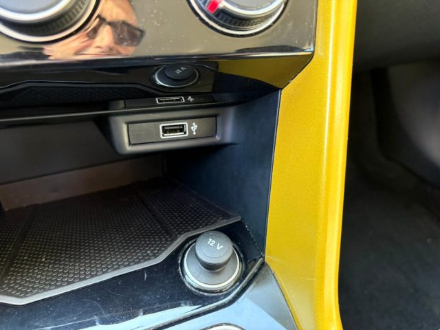 VOLKSWAGEN T-Roc usata, con ESP