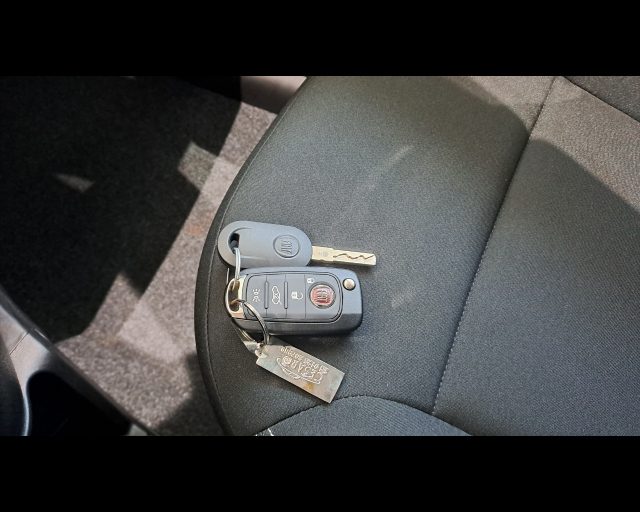 FIAT New Panda usata 15