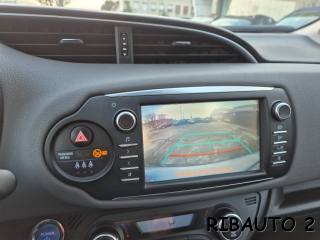 TOYOTA Yaris usata, con Autoradio