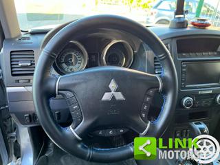 MITSUBISHI Pajero usata, con Airbag