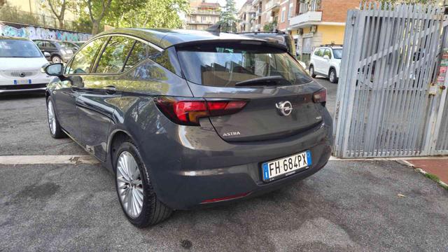 OPEL Astra usata, con Autoradio