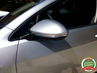 VOLKSWAGEN Golf usata, con Vivavoce
