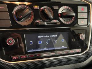 VOLKSWAGEN up! usata, con ESP
