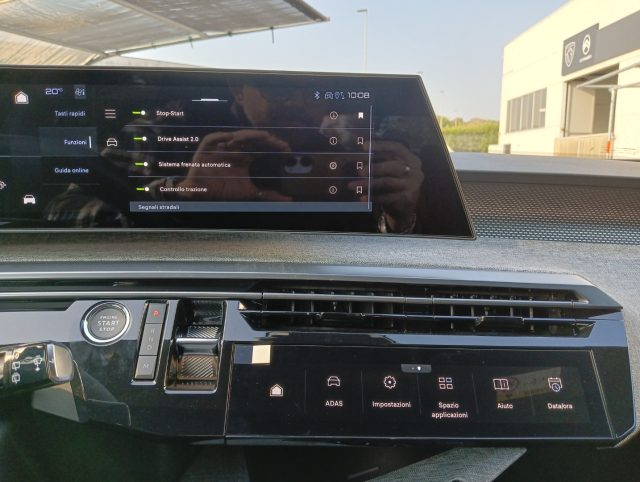 PEUGEOT 5008 usata, con Sedile posteriore sdoppiato