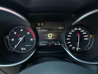 ALFA ROMEO Stelvio usata, con Volante in pelle
