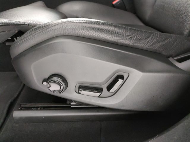 VOLVO XC60 usata, con Vetri oscurati