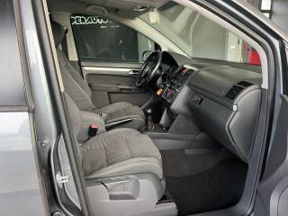 VOLKSWAGEN Touran usata, con Cerchi in lega