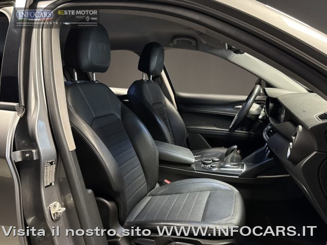 ALFA ROMEO Stelvio usata, con Autoradio