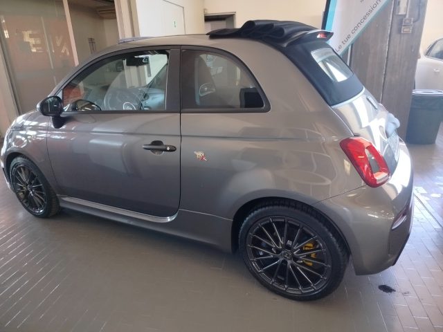 ABARTH 695 usata, con Bluetooth