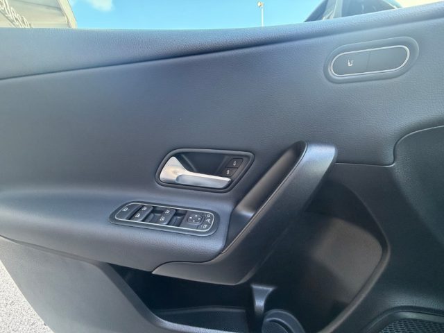 MERCEDES-BENZ A 180 usata, con Climatizzatore