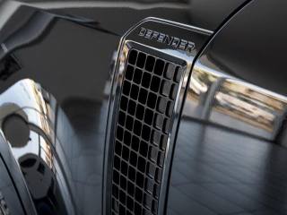 LAND ROVER Defender usata, con Fari LED