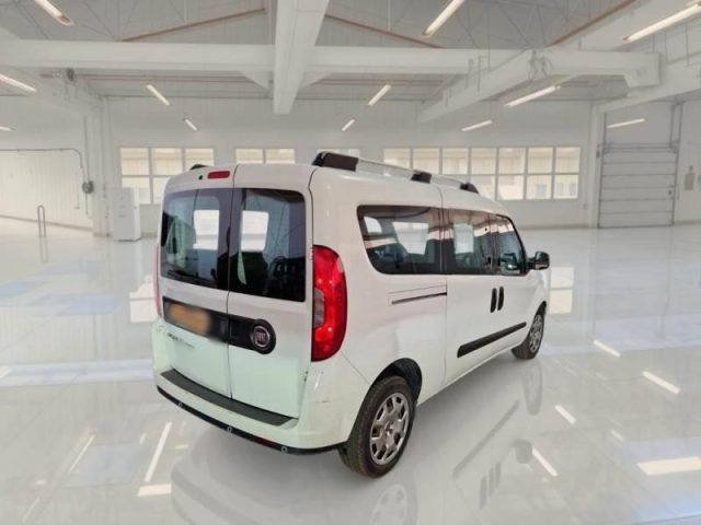 FIAT Doblo usata, con Airbag Passeggero