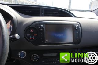 TOYOTA Yaris usata, con Autoradio digitale