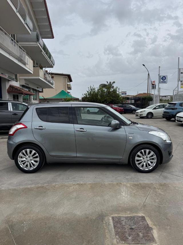 SUZUKI Swift usata, con Autoradio